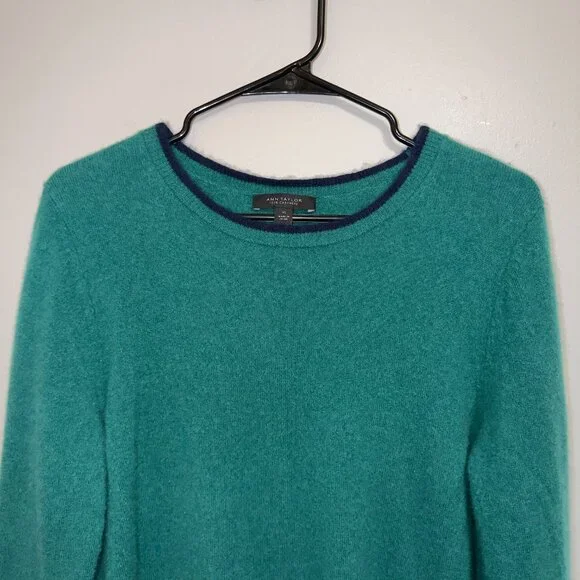 Ann Taylor Green Knit Cashmere Sweater Size XL Lightweight Crewneck Soft Classic - Picture 4 of 6